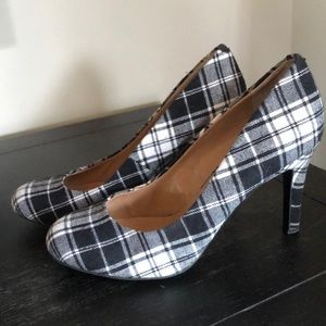 Plaid Pumps